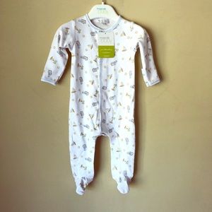 NWT Magnolia Baby Onesie 👶🏻